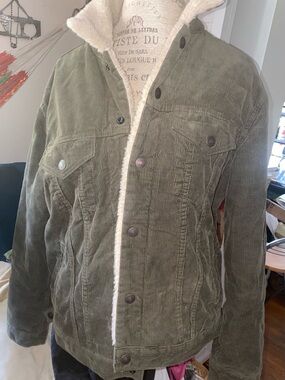 GAP Olive Green Corduroy Jacket with Cream Sherpa Trim